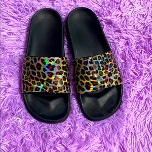 Holographic Leopard Print Slides